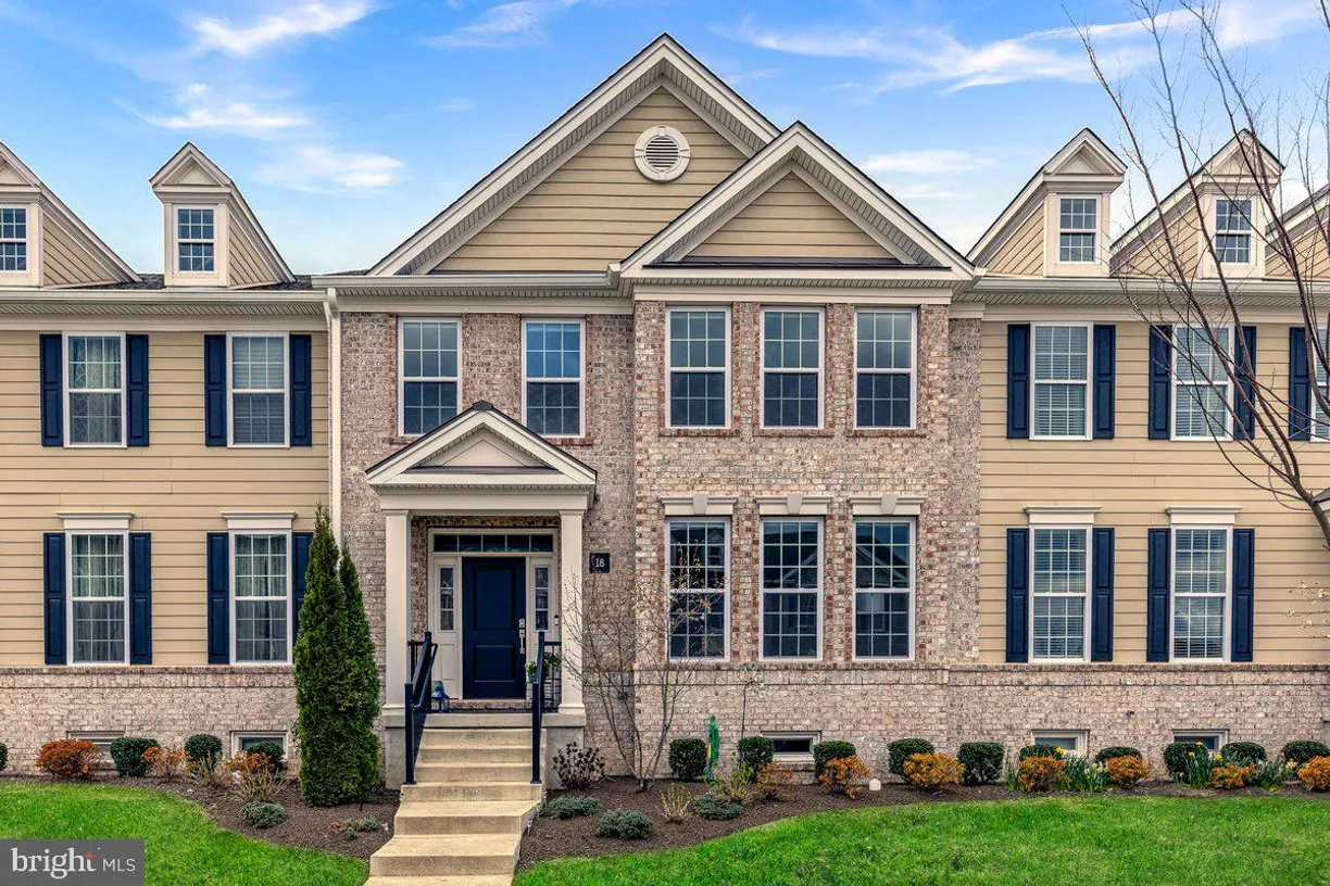 Central NJ/Bucks County, PA Real Estate | View 18 Magpie Ln | 3 Beds, 2 Baths