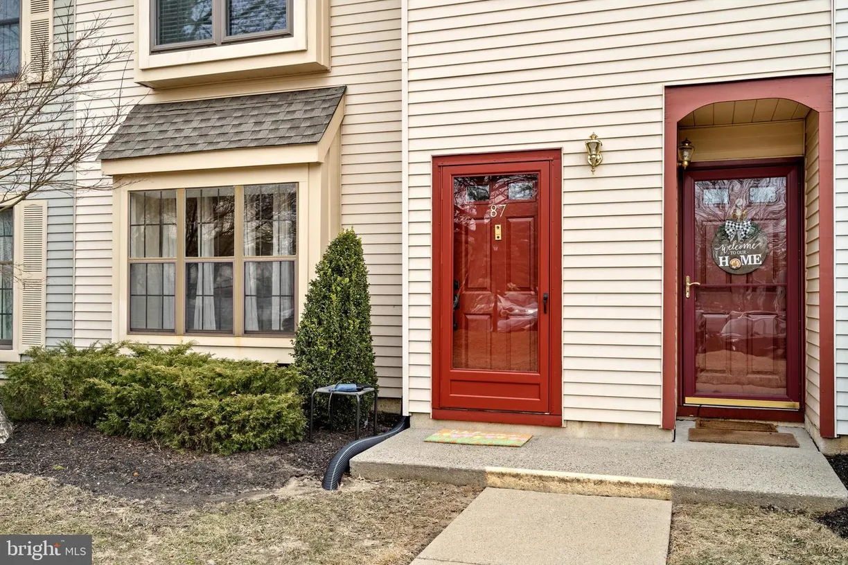 Central NJ/Bucks County, PA Real Estate | View 87 Wyndham Pl | Listing