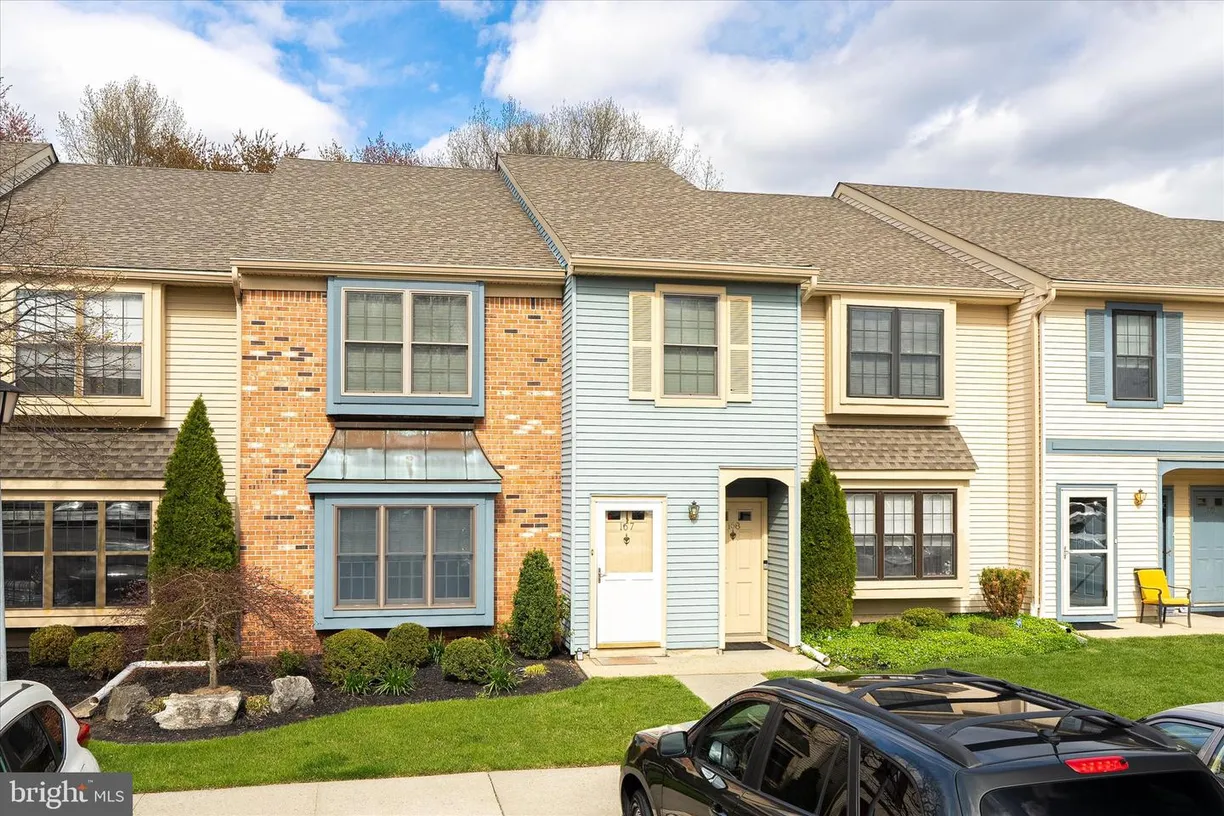 Central NJ/Bucks County, PA Real Estate | View 167 Wyndham Pl | 2 Beds