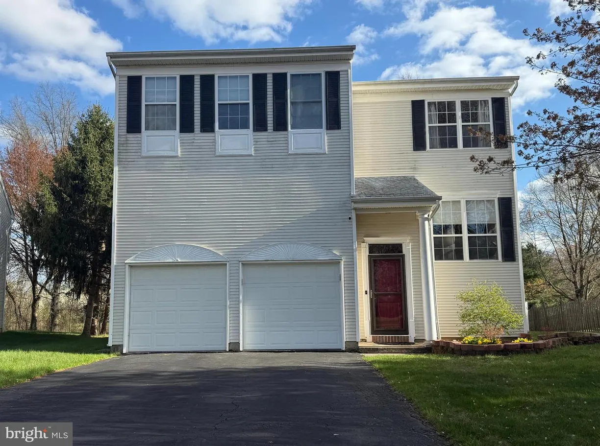 Central NJ/Bucks County, PA Real Estate | View 15 Coburn Rd | 4 Beds, 2 Baths