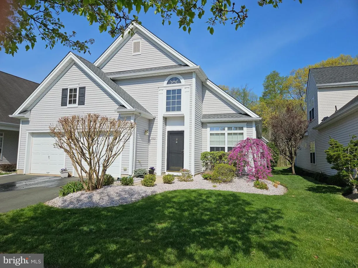 Central NJ/Bucks County, PA Real Estate | View 353 Blanketflower Ln | 3 Beds, 3 Baths
