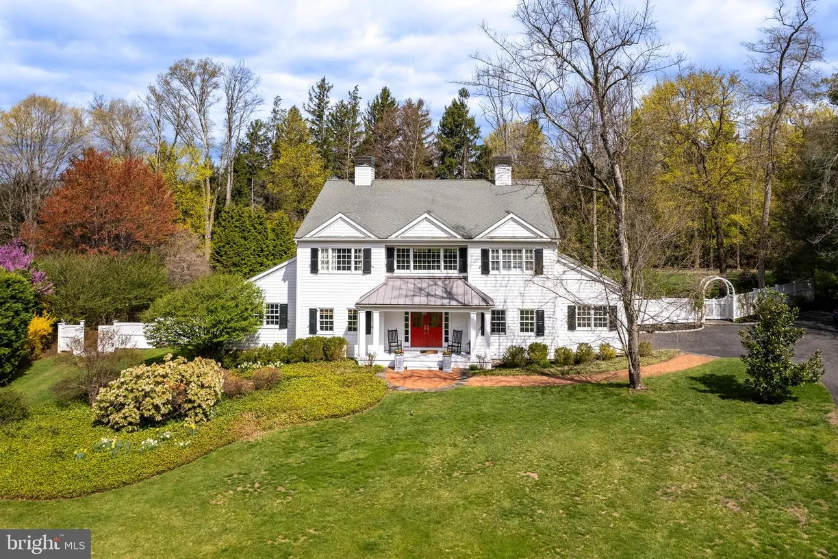 Central NJ/Bucks County, PA Real Estate | View 36 Brearly Rd | 4 Beds, 3 Baths