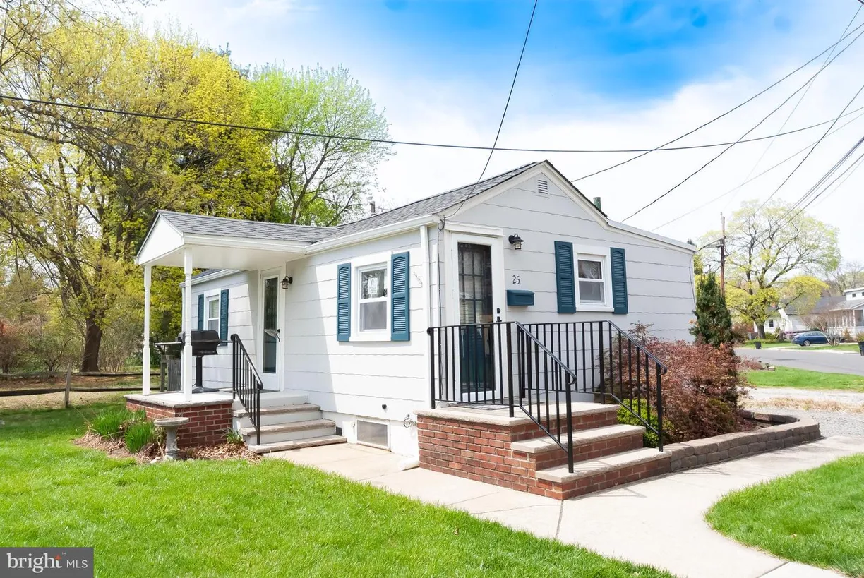 Central NJ/Bucks County, PA Real Estate | View 25 Lenox Ave | 1 Bed, 1 Bath