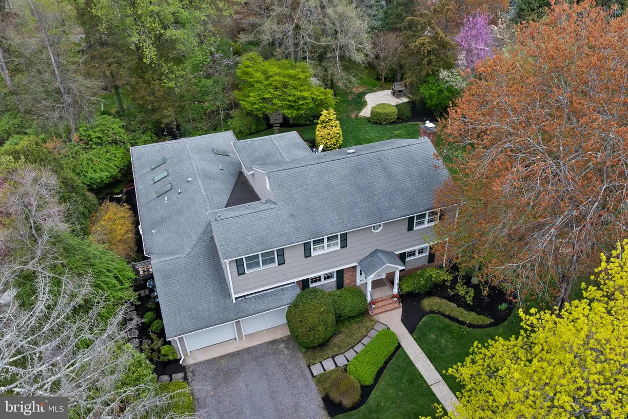 Central NJ/Bucks County, PA Real Estate | View 244 Dodds Ln | Listing