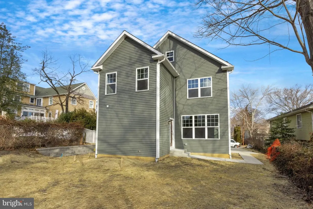 Central NJ/Bucks County, PA Real Estate | View 920-A 920-a Berkeley Ave | Listing