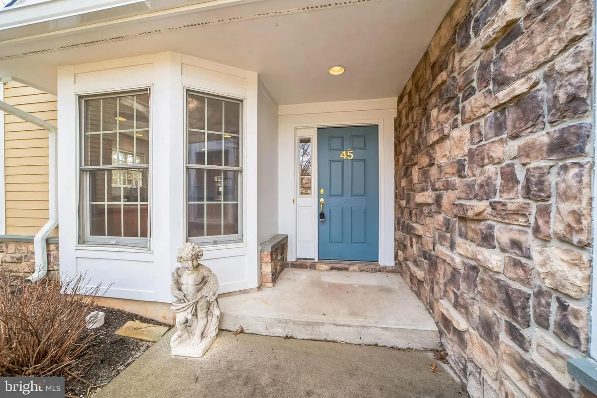 Central NJ/Bucks County, PA Real Estate | View 45 Hedge Row Rd | Listing