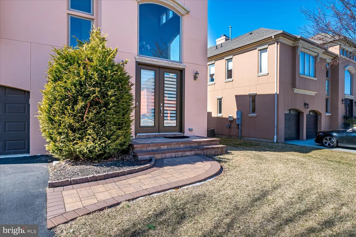 Central NJ/Bucks County, PA Real Estate | View 86 Davinci Dr | Listing