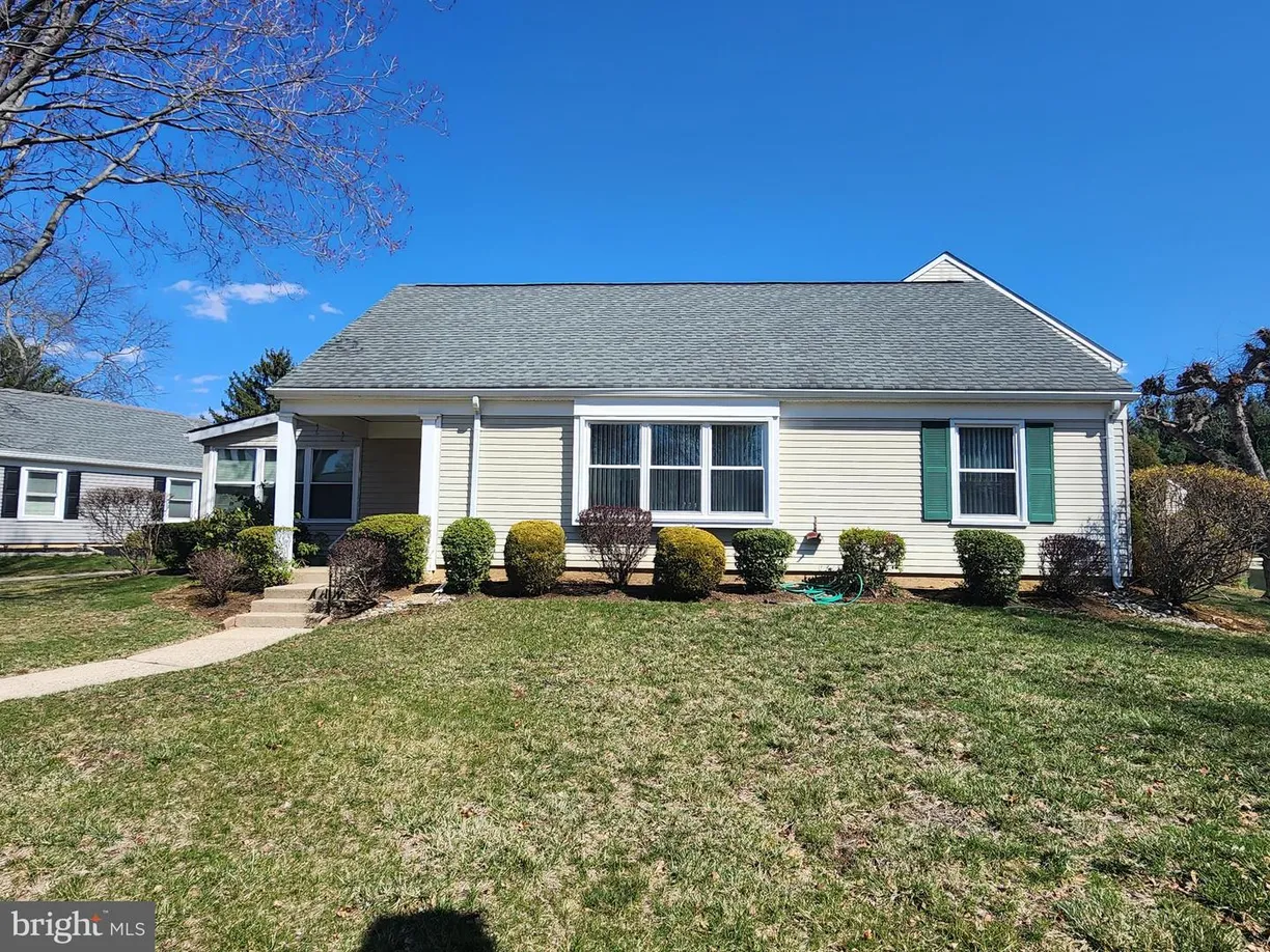 Central NJ/Bucks County, PA Real Estate | View 309 -c Sharon Way | Listing