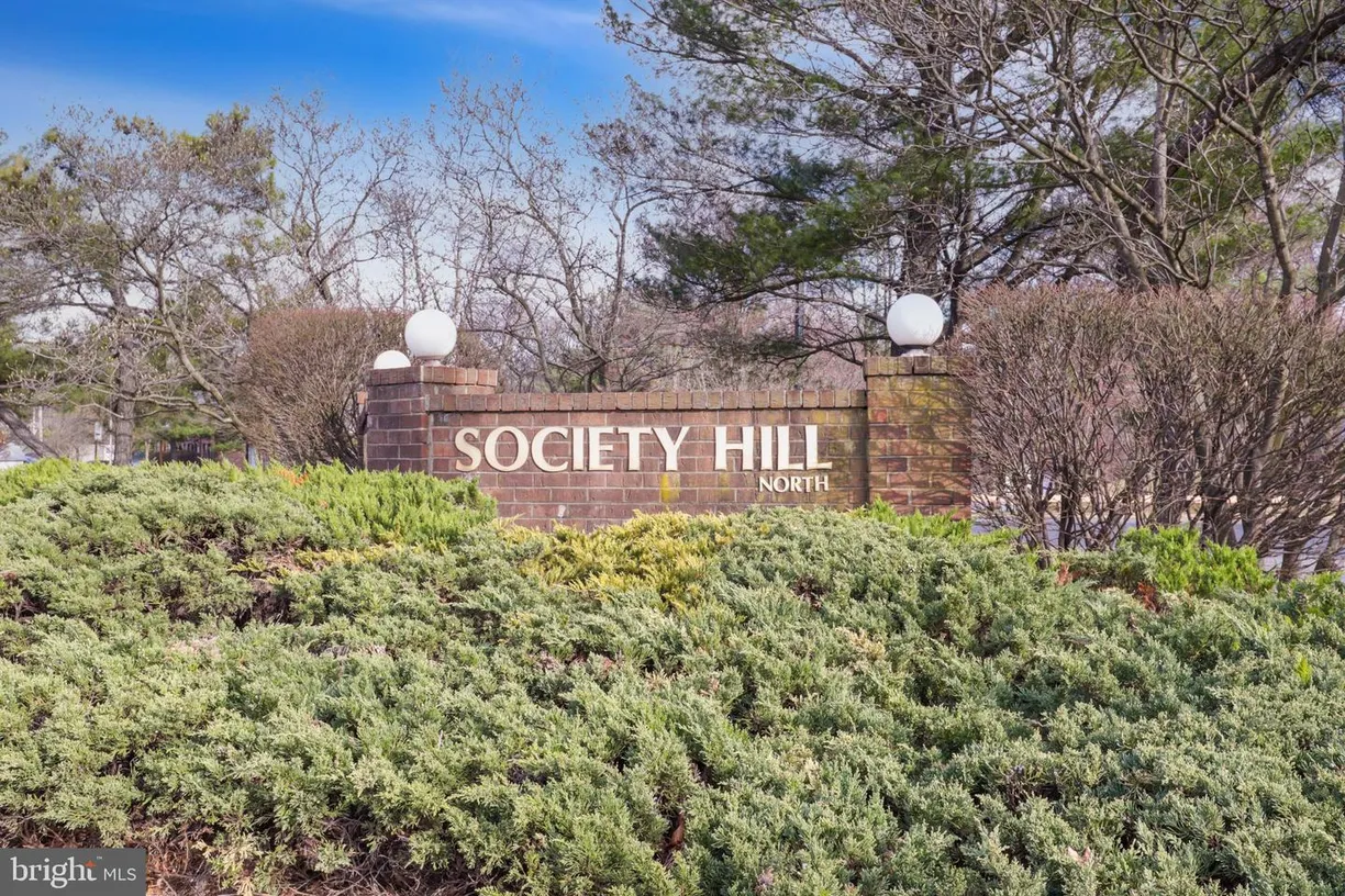 Central NJ/Bucks County, PA Real Estate | View 155 Pennsylvania Way | 2 Beds, 1 Bath