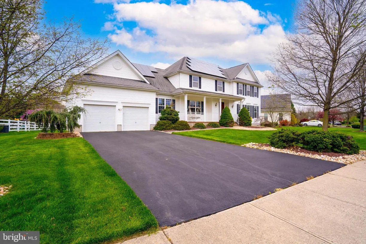 Central NJ/Bucks County, PA Real Estate | View 4 Cottonwood Ct | Listing