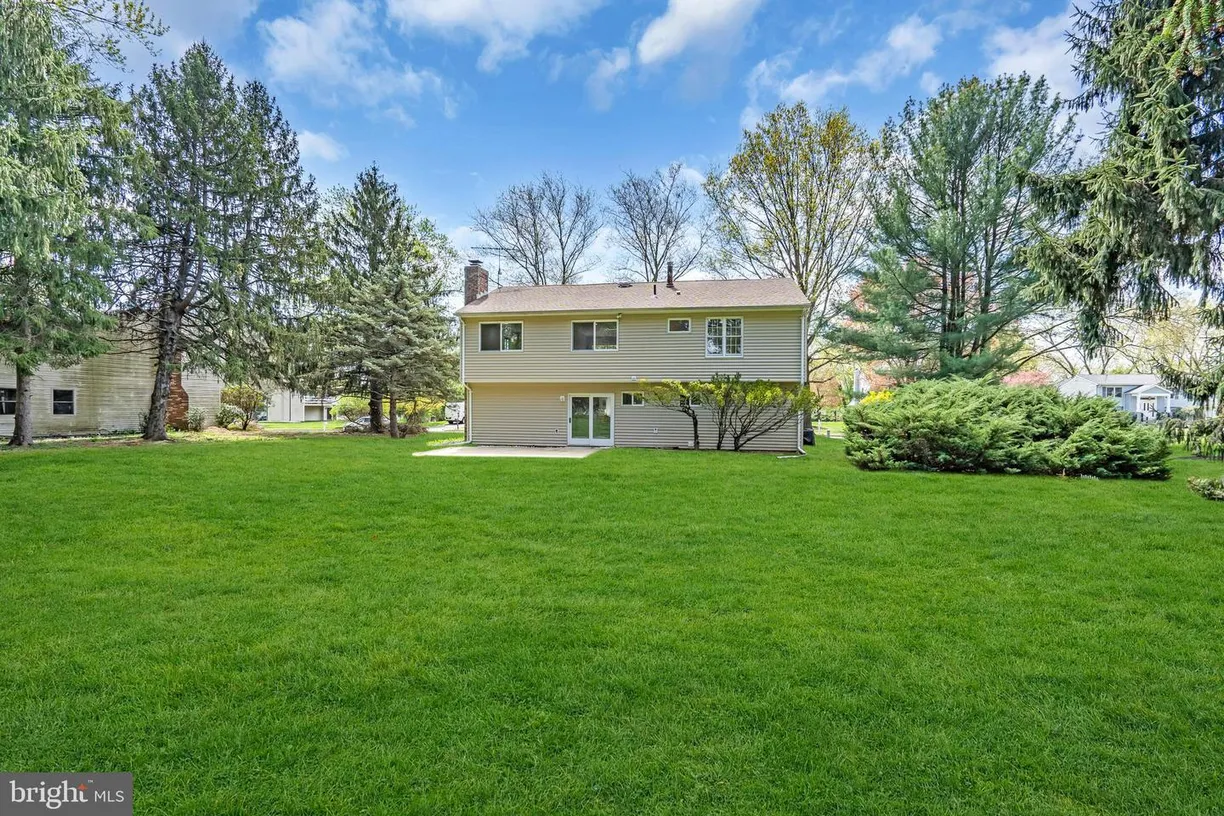 Central NJ/Bucks County, PA Real Estate | View 45 Linden Ln | Listing
