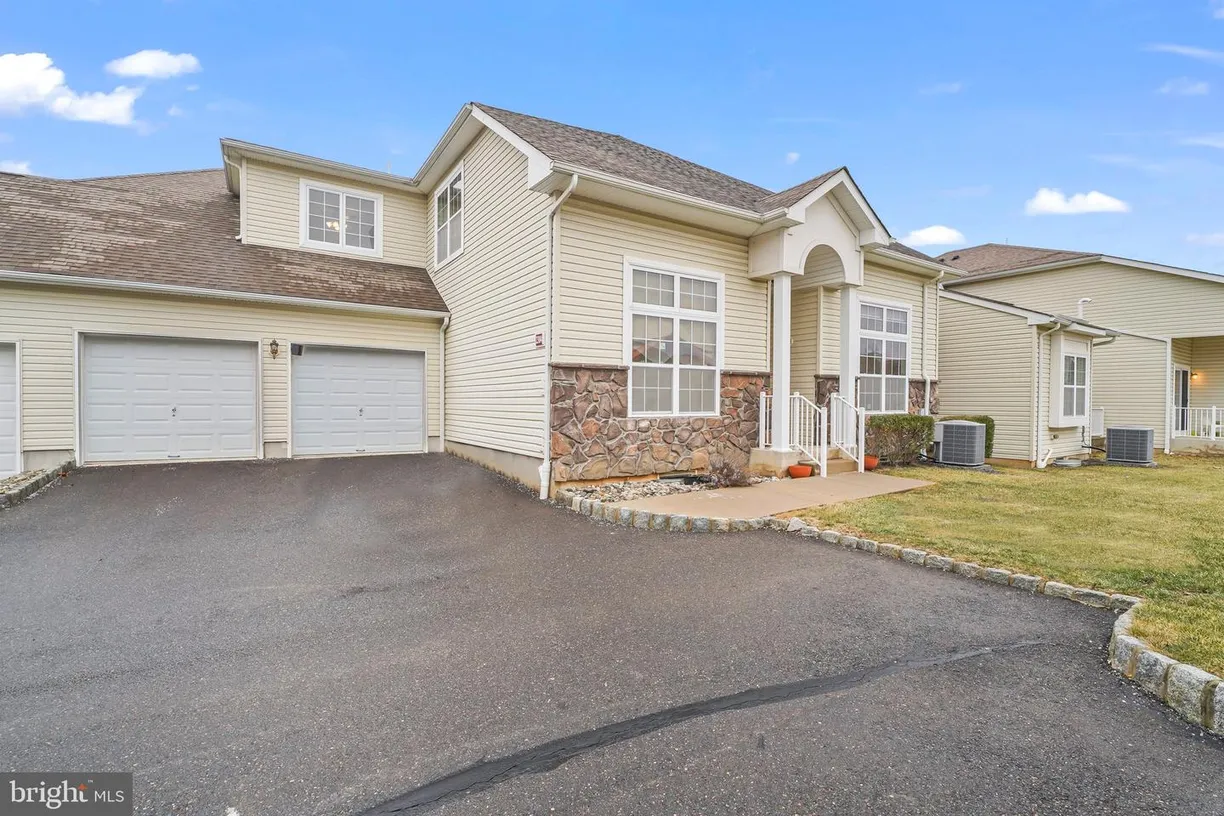 Central NJ/Bucks County, PA Real Estate | View 2304 Schindler Dr N | 3 Beds, 2 Baths