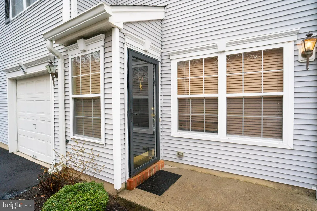 Central NJ/Bucks County, PA Real Estate | View 403 Canterbury Way | Listing