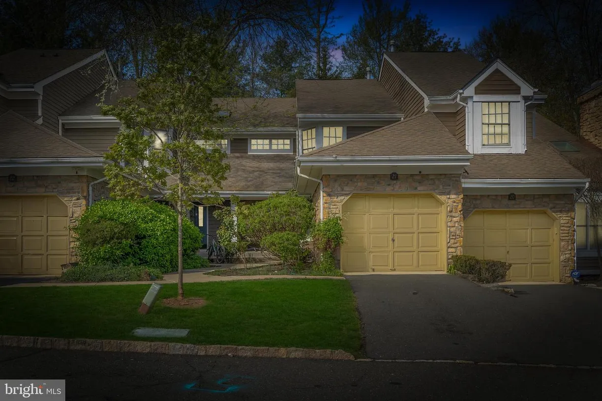 Central NJ/Bucks County, PA Real Estate | View 21 Briarwood Ct | Listing