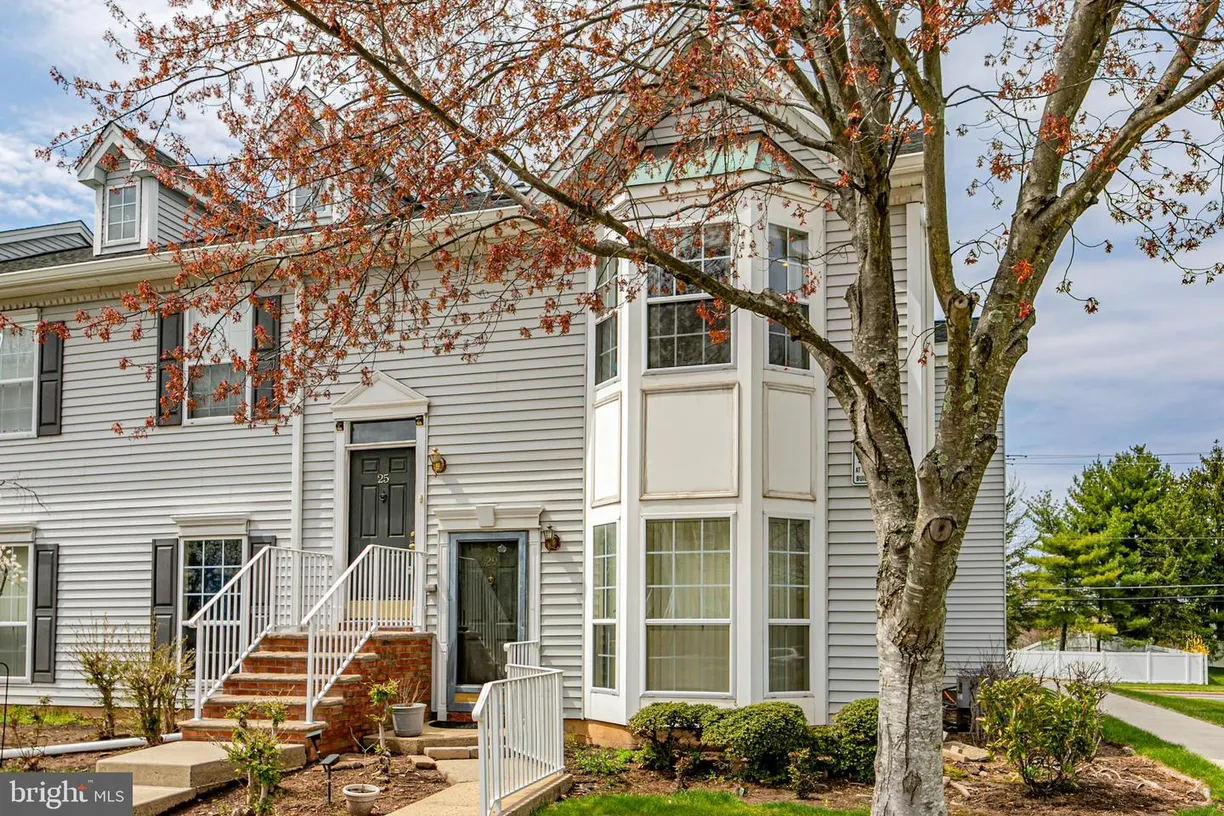 Central NJ/Bucks County, PA Real Estate | View 25 Columbus Dr | 3 Beds, 2 Baths