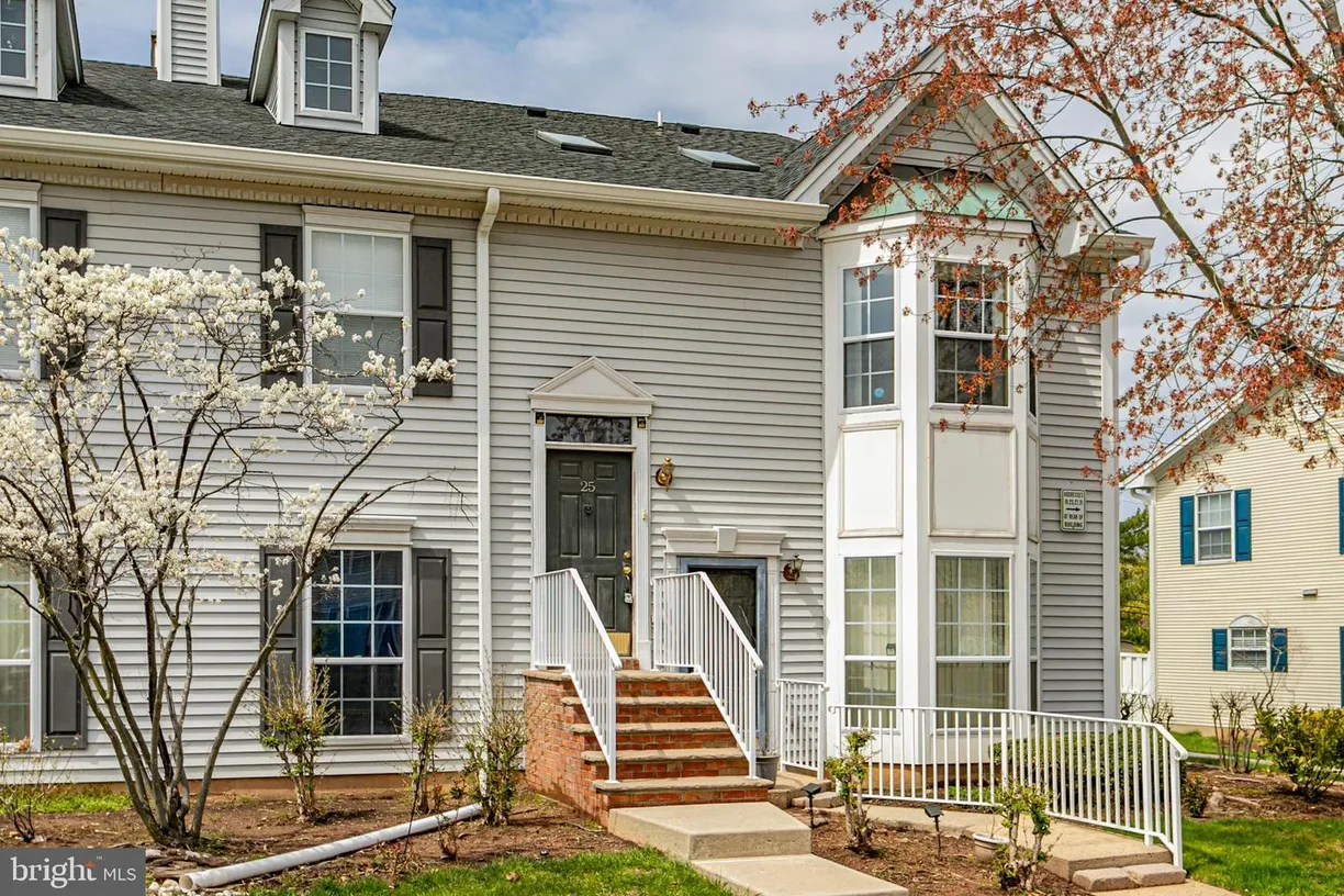 Central NJ/Bucks County, PA Real Estate | View 25 Columbus Dr | Listing