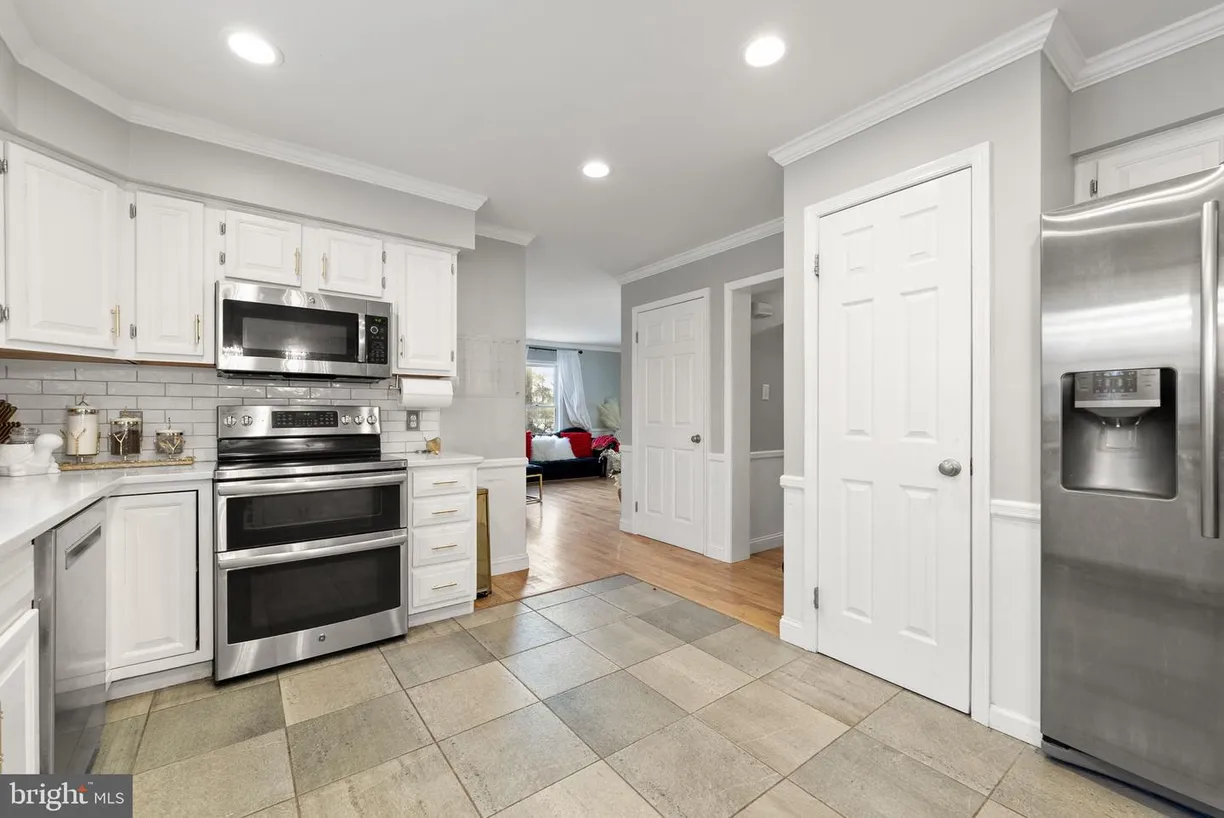 Central NJ/Bucks County, PA Real Estate | View 2 Clover | Listing