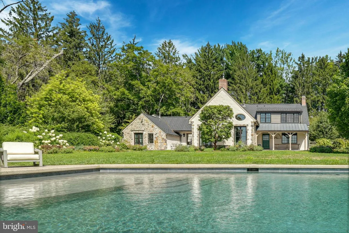 Central NJ/Bucks County, PA Real Estate | View 7043 Phillips Mill Rd | Listing
