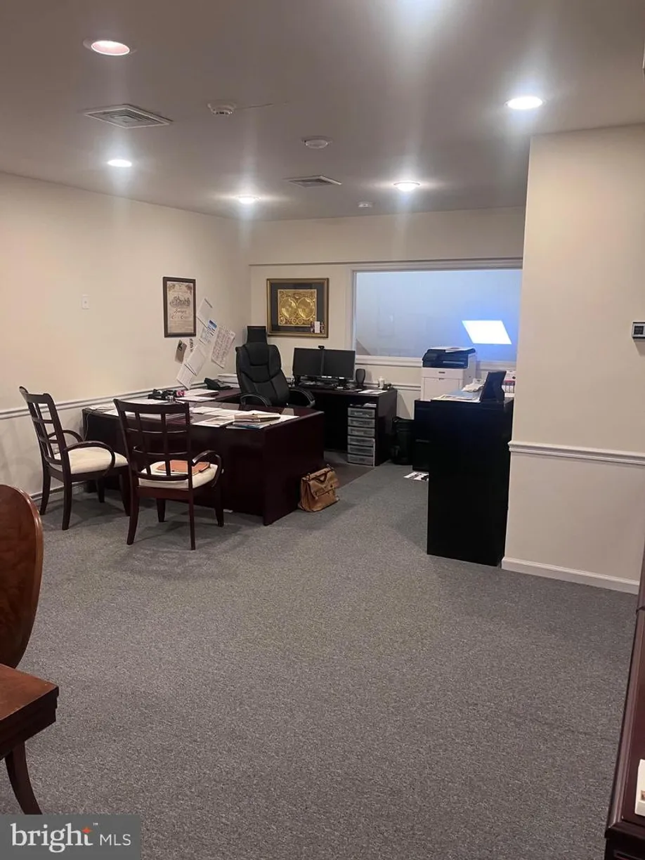 Central NJ/Bucks County, PA Real Estate | View 301 Oxford Valley Rd