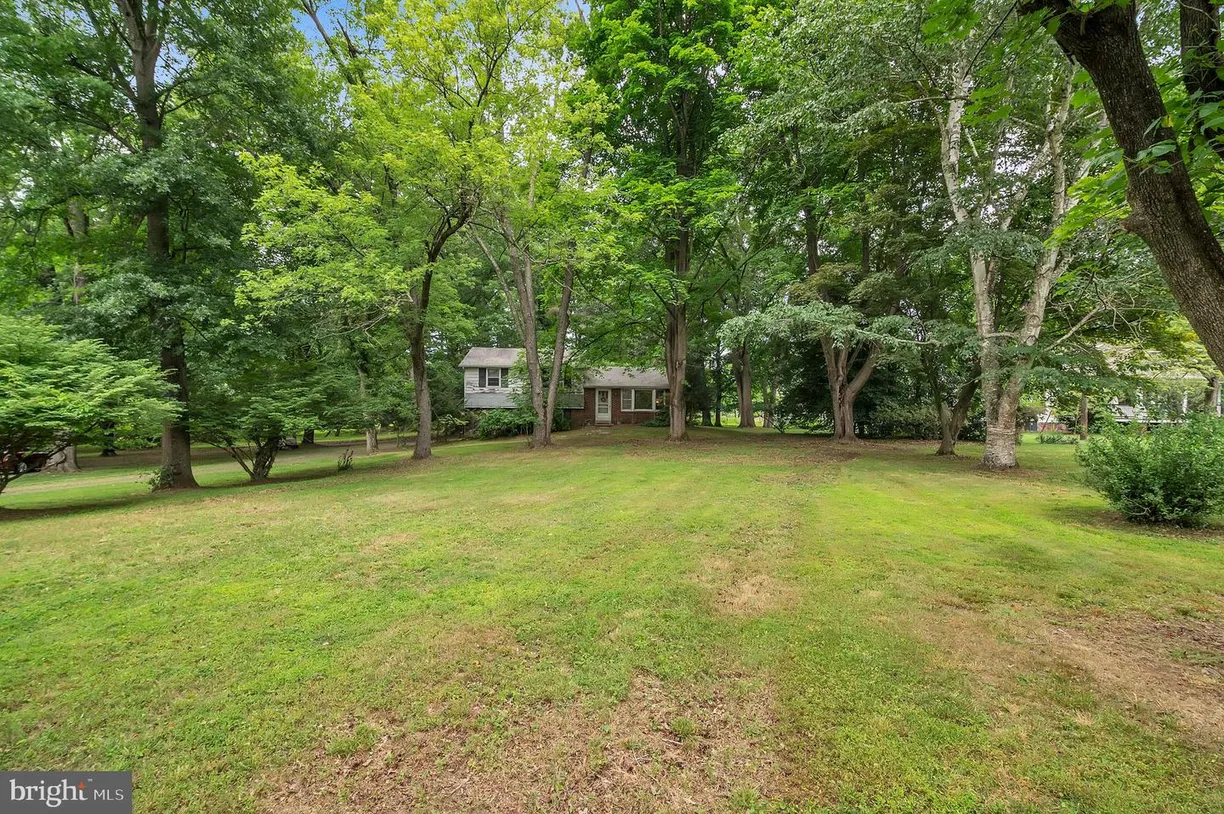Central NJ/Bucks County, PA Real Estate | View 1155 Mount Eyre Rd | 3 Beds, 1 Bath
