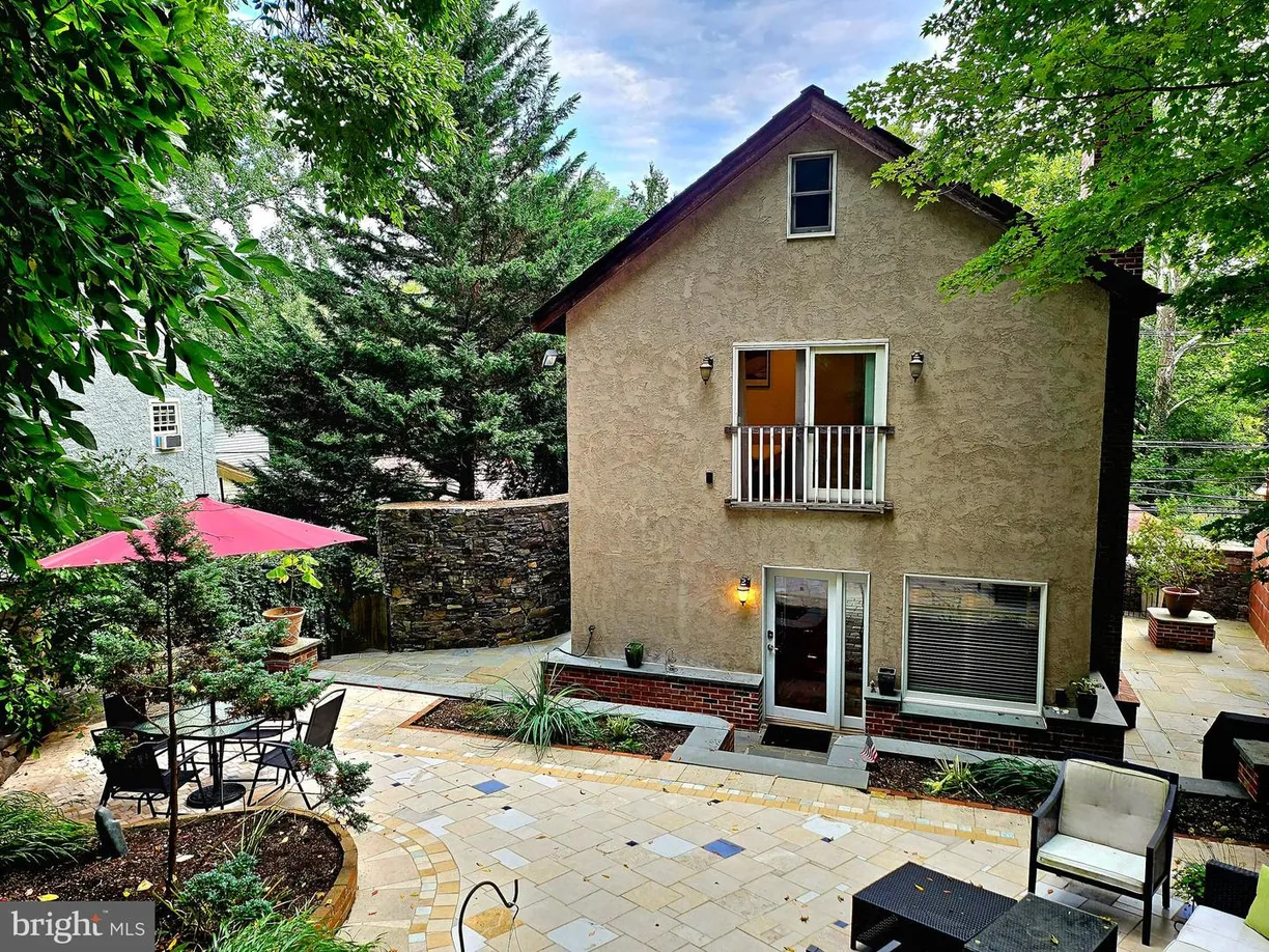 Central NJ/Bucks County, PA Real Estate | View 4872 River Rd | 3 Beds, 2 Baths