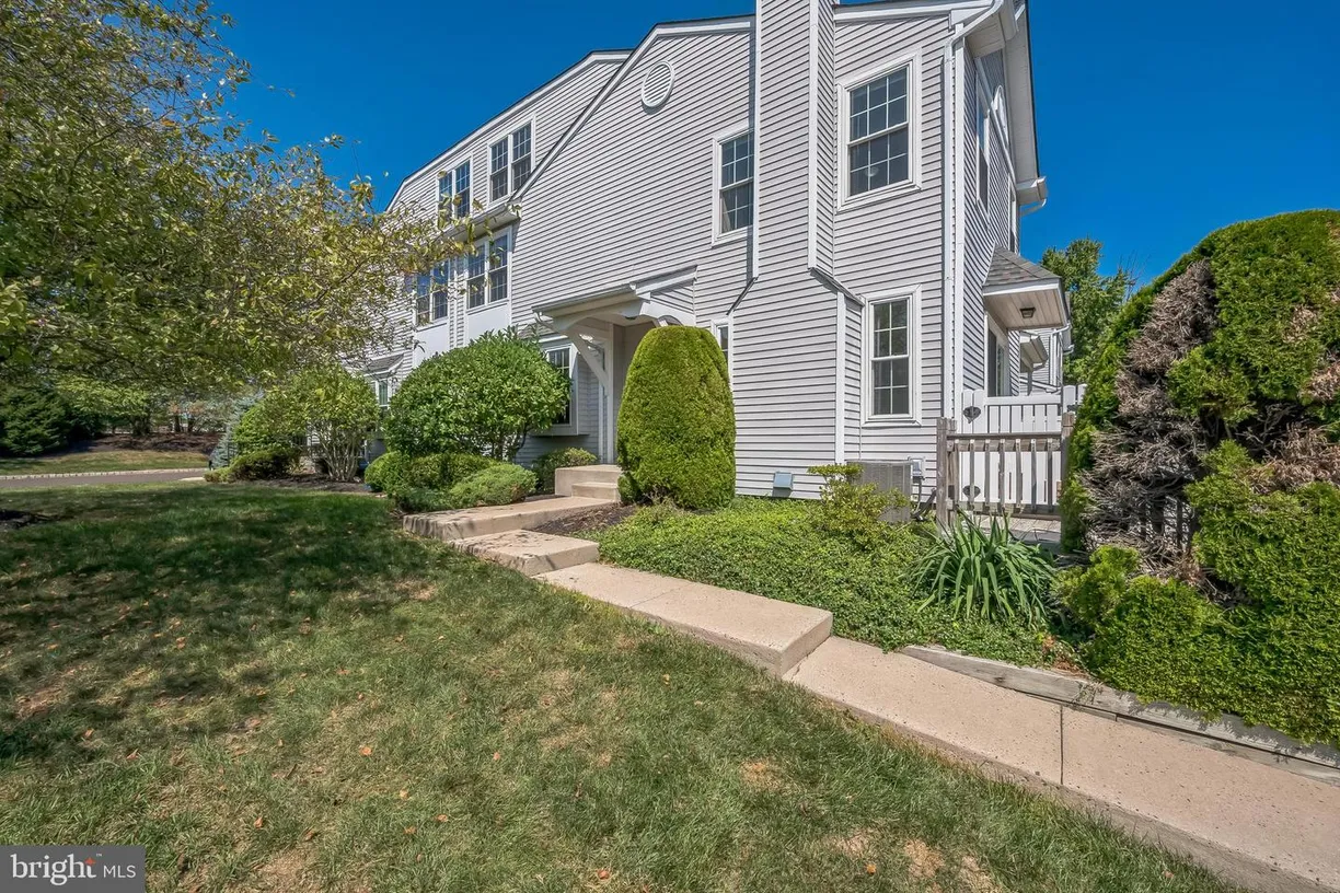Central NJ/Bucks County, PA Real Estate | View 108 Eagle Ct, 105 | Listing