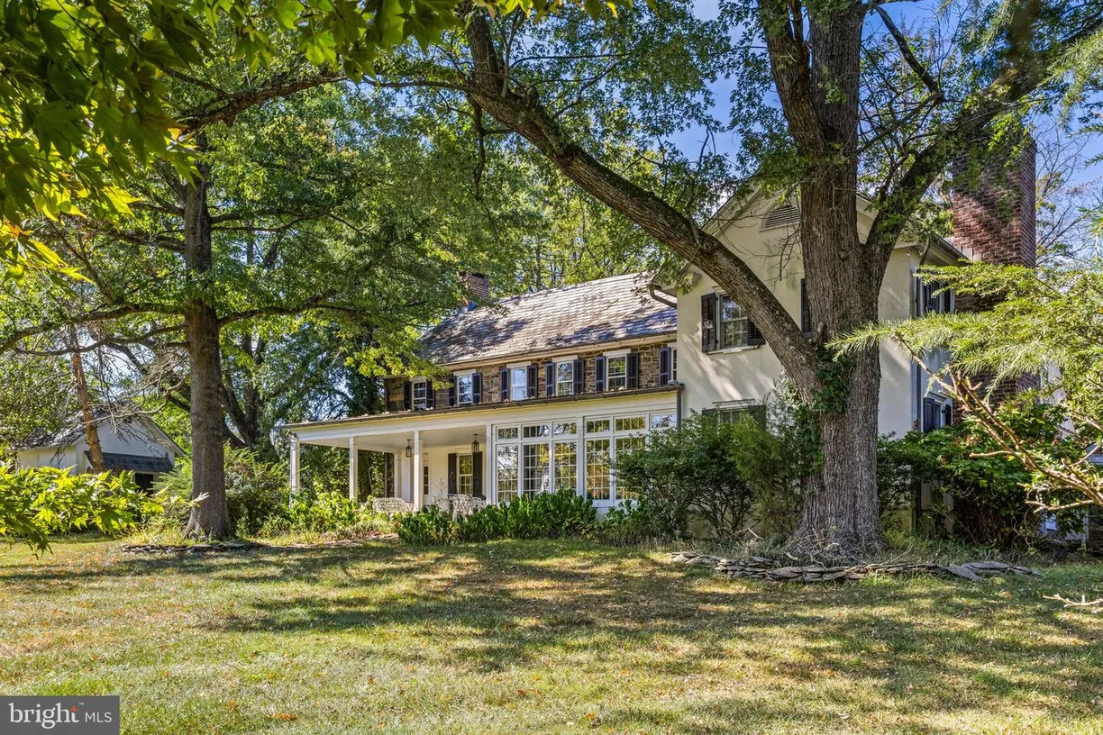 Central NJ/Bucks County, PA Real Estate | View 6693 Groveland Rd | Listing