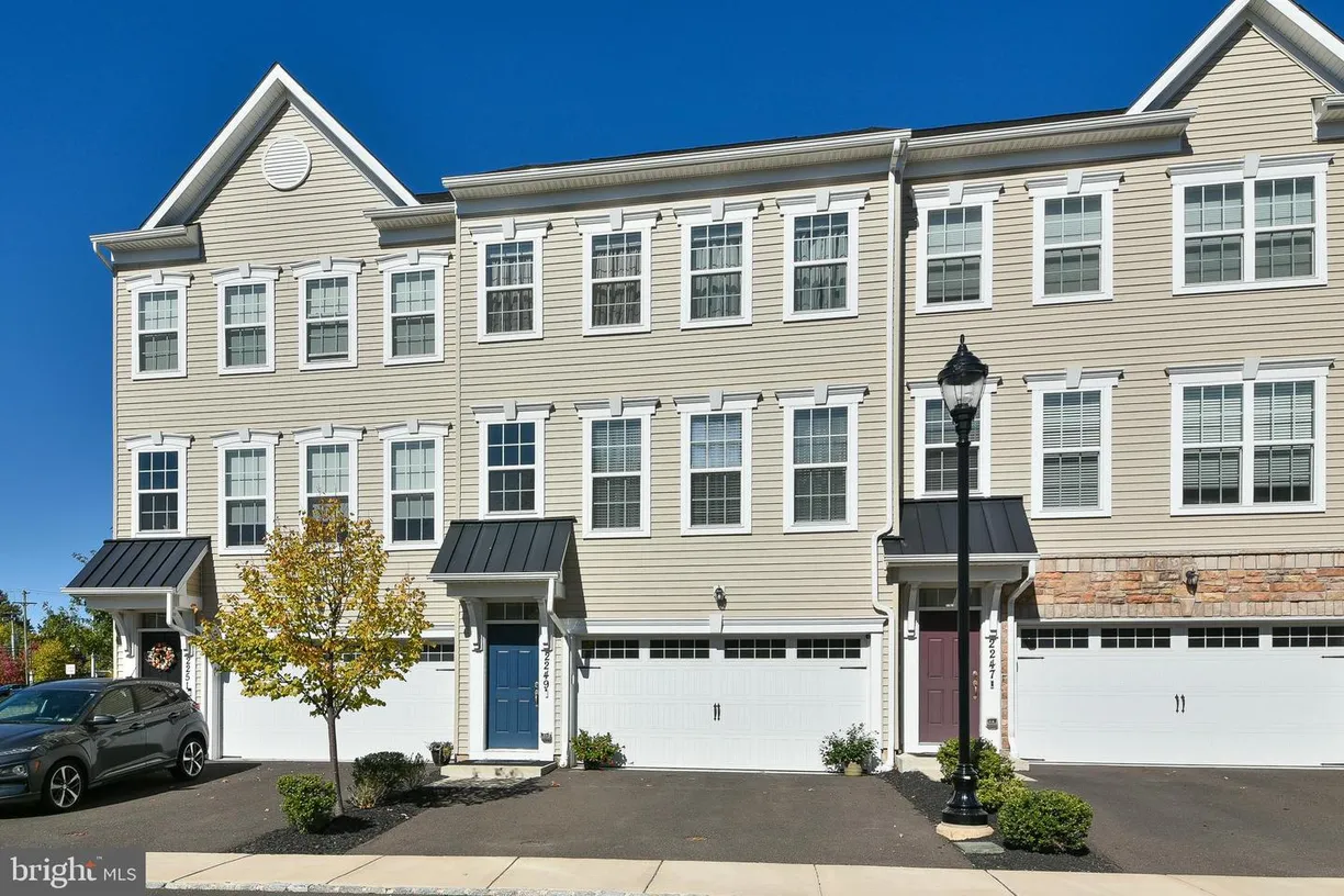 Central NJ/Bucks County, PA Real Estate | View 2249 Evin Dr | 3 Beds, 2 Baths