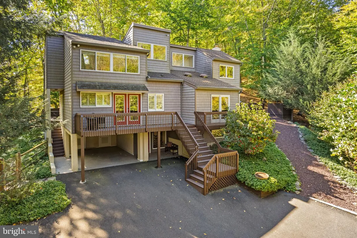 Central NJ/Bucks County, PA Real Estate | View 6503 Fleecydale Rd | 4 Beds, 3 Baths