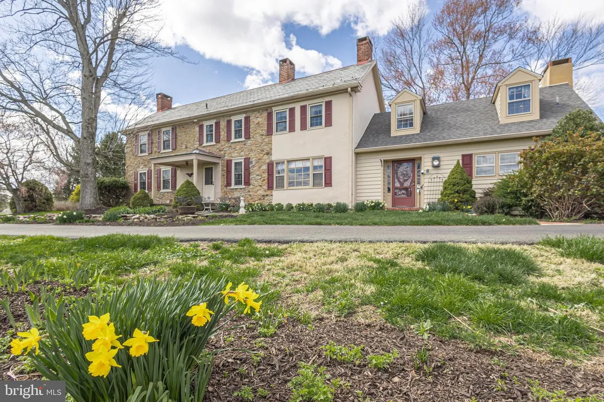 Central NJ/Bucks County, PA Real Estate | View 2209 Swamp Rd | 4 Beds, 2 Baths