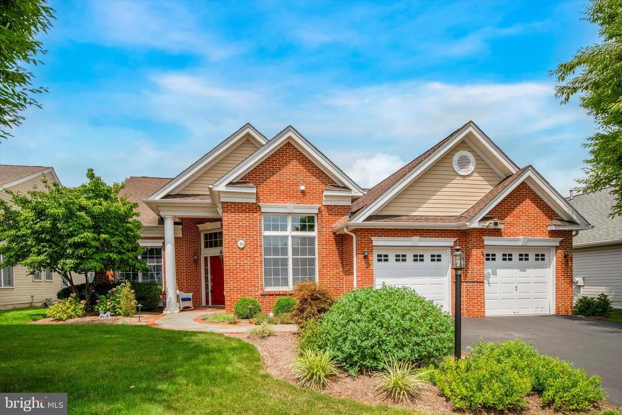 Central NJ/Bucks County, PA Real Estate | View 36 Nathaniel Rd | 2 Beds, 2 Baths
