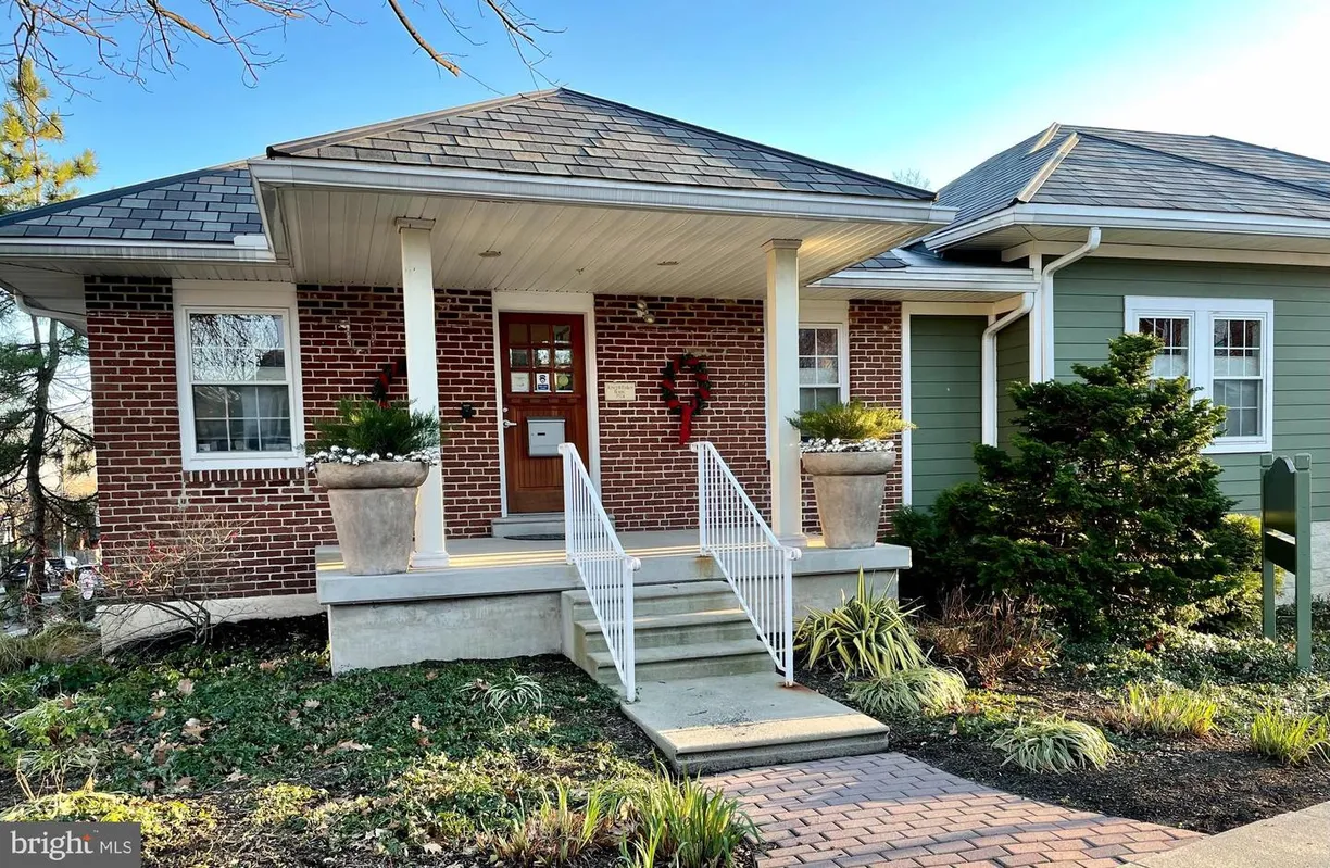 Central NJ/Bucks County, PA Real Estate | View 48 West Oakland Avenue