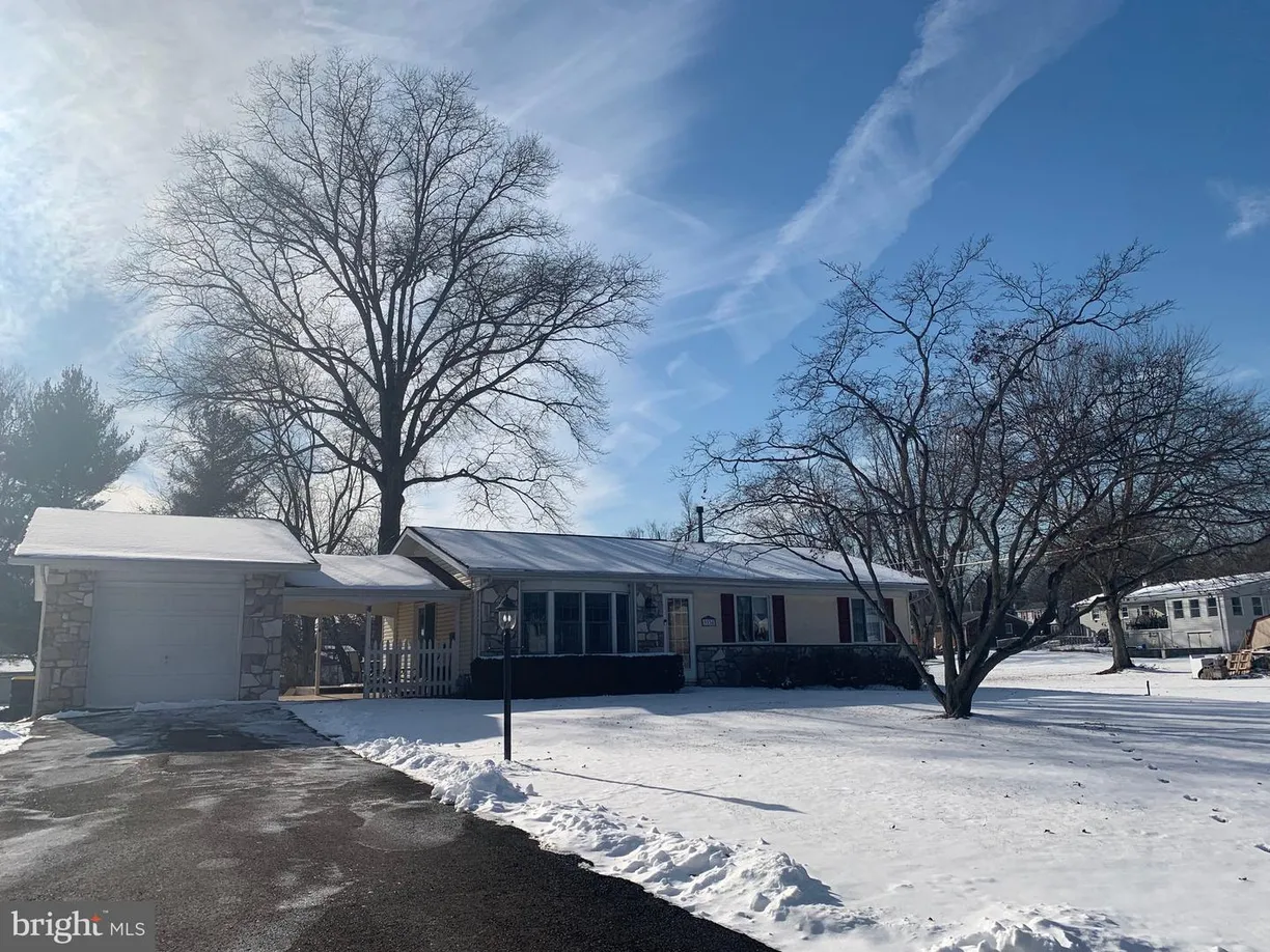 Central NJ/Bucks County, PA Real Estate | View 3334 Grandview Ave | 3 Beds, 2 Baths