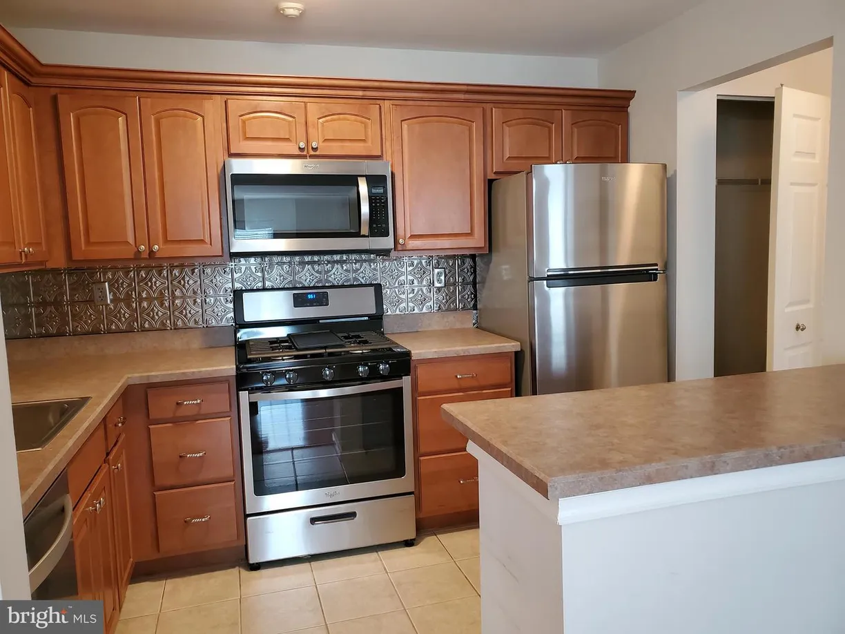 Central NJ/Bucks County, PA Real Estate | View 701 Diamond Dr | Listing