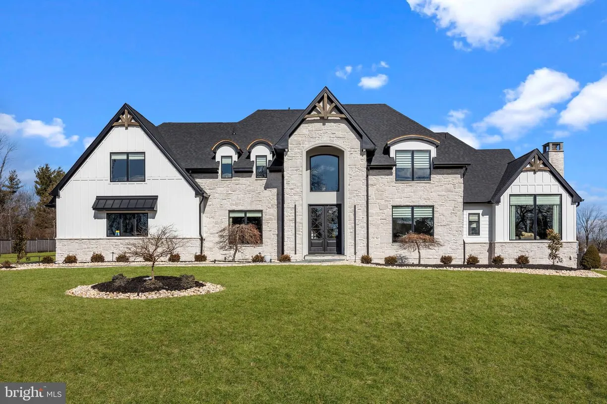 Central NJ/Bucks County, PA Real Estate | View 7 Buckman Dr | 4 Beds, 3 Baths