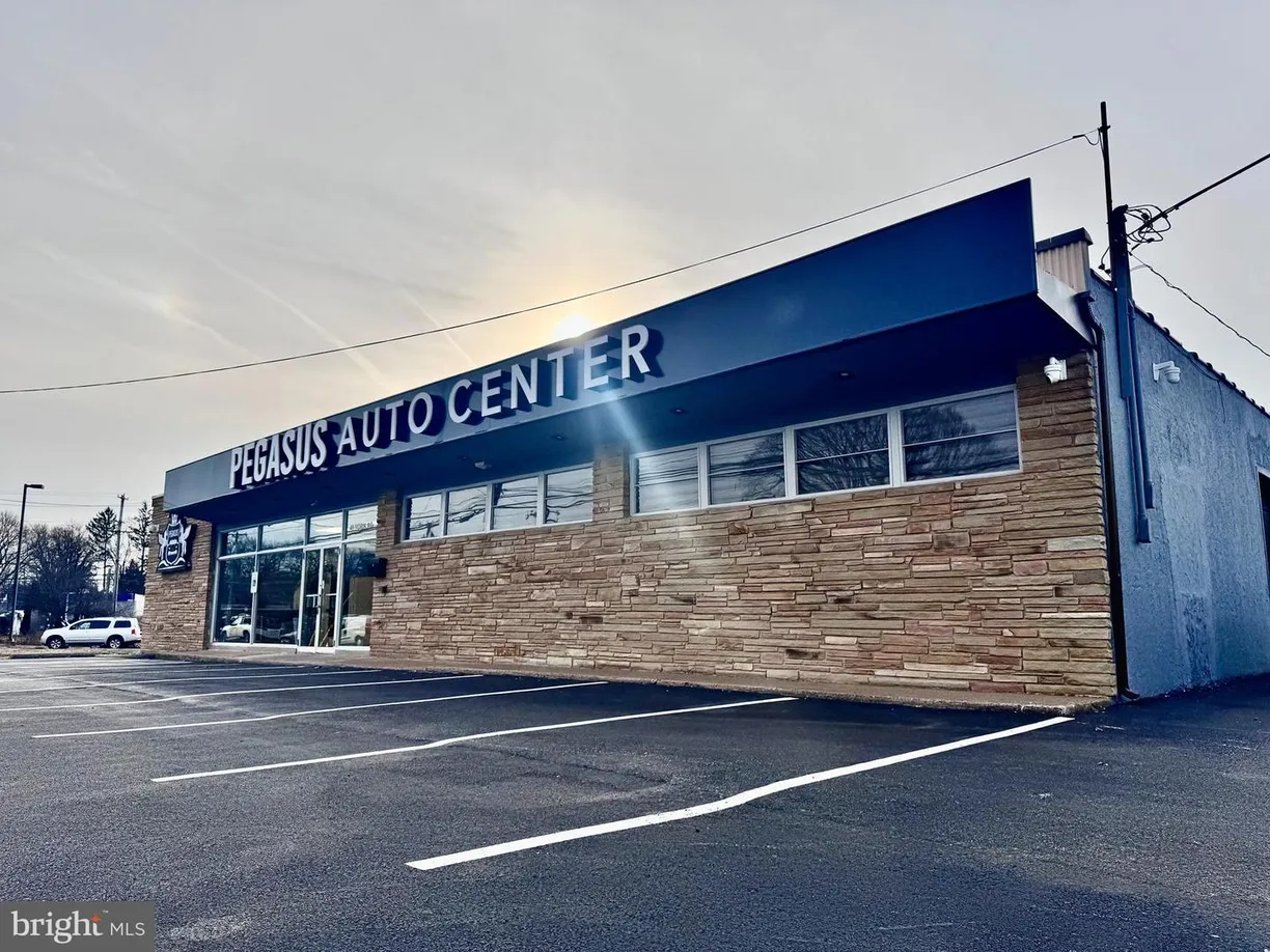 Central NJ/Bucks County, PA Real Estate | View 40 York Rd | Listing