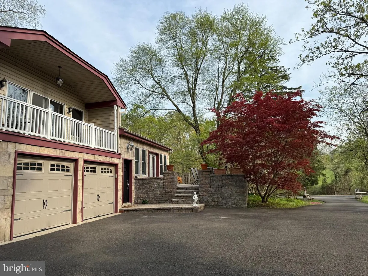 Central NJ/Bucks County, PA Real Estate | View 420 Edison Furlong Rd | Listing