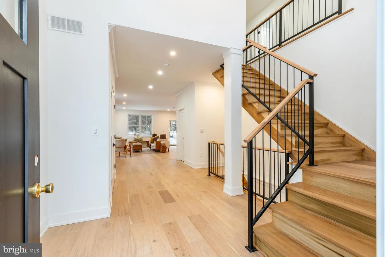 Central NJ/Bucks County, PA Real Estate | View 18 Churchville Ln | Listing