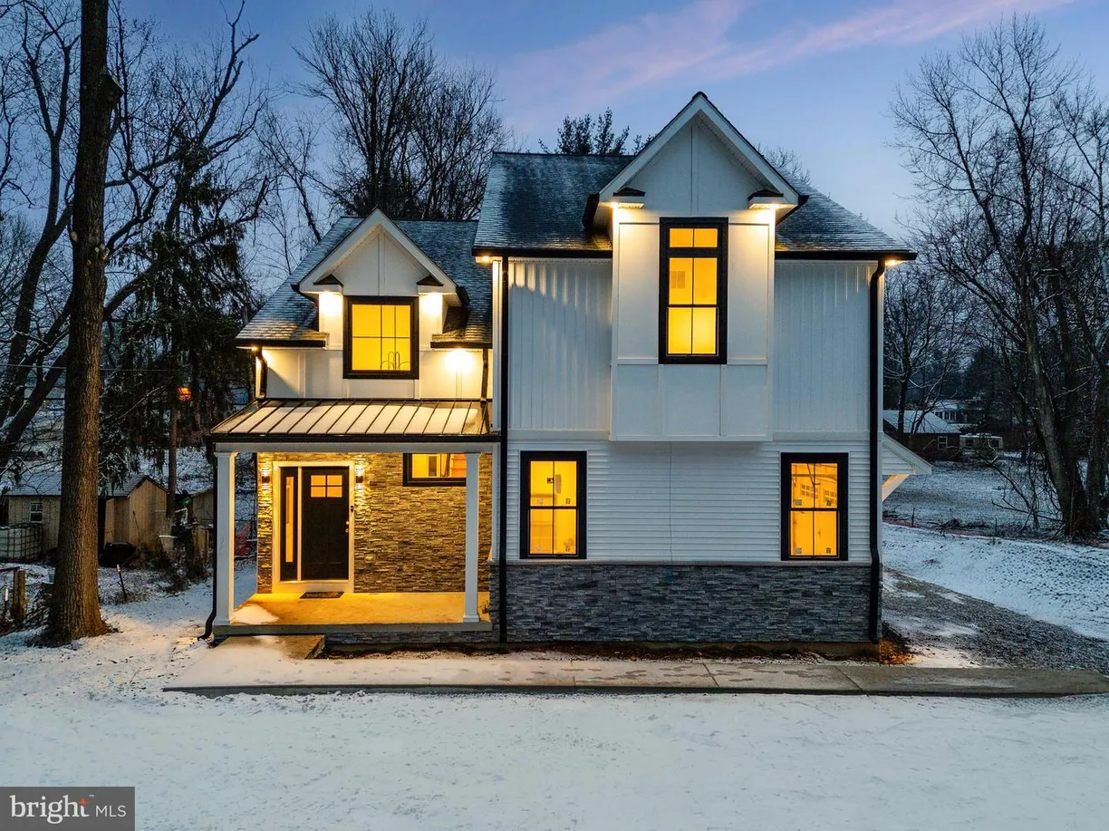 Central NJ/Bucks County, PA Real Estate | View 18 Churchville Ln | 4 Beds, 3 Baths