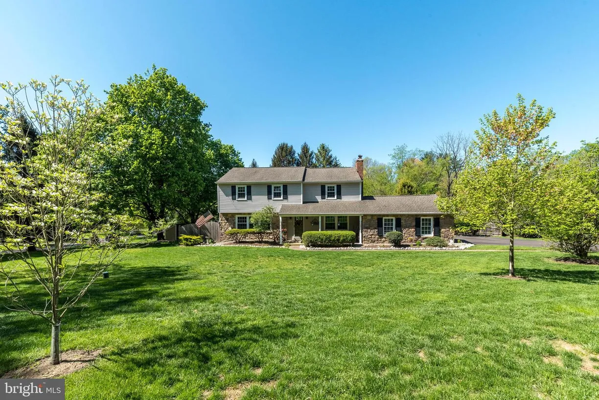 Central NJ/Bucks County, PA Real Estate | View 140 Short Rd | 4 Beds, 2 Baths