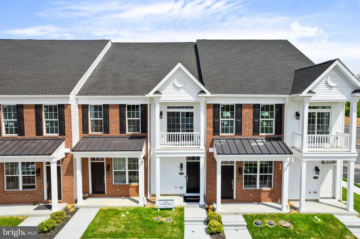 Central NJ/Bucks County, PA Real Estate | View 90 Cedar Cir lot 66 | 2 Beds, 2 Baths