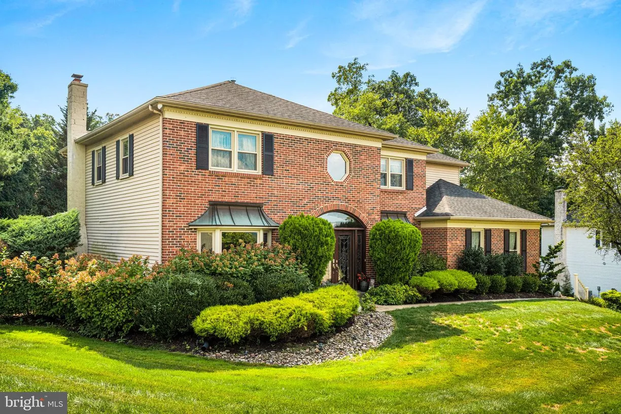 Central NJ/Bucks County, PA Real Estate | View 2057 Country Club Dr | Listing