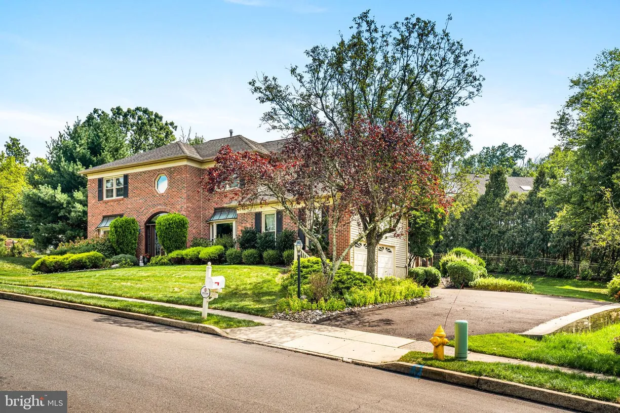 Central NJ/Bucks County, PA Real Estate | View 2057 Country Club Dr | Listing