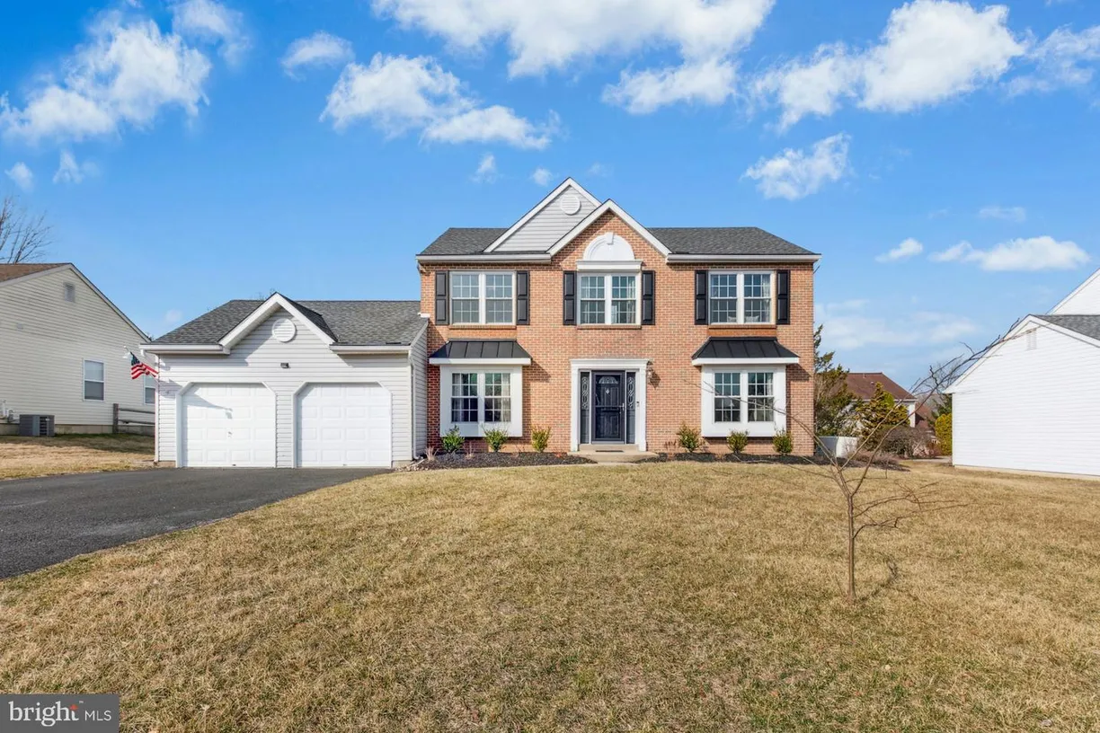 Central NJ/Bucks County, PA Real Estate | View 4963 Cabin Run Rd | 4 Beds, 2 Baths