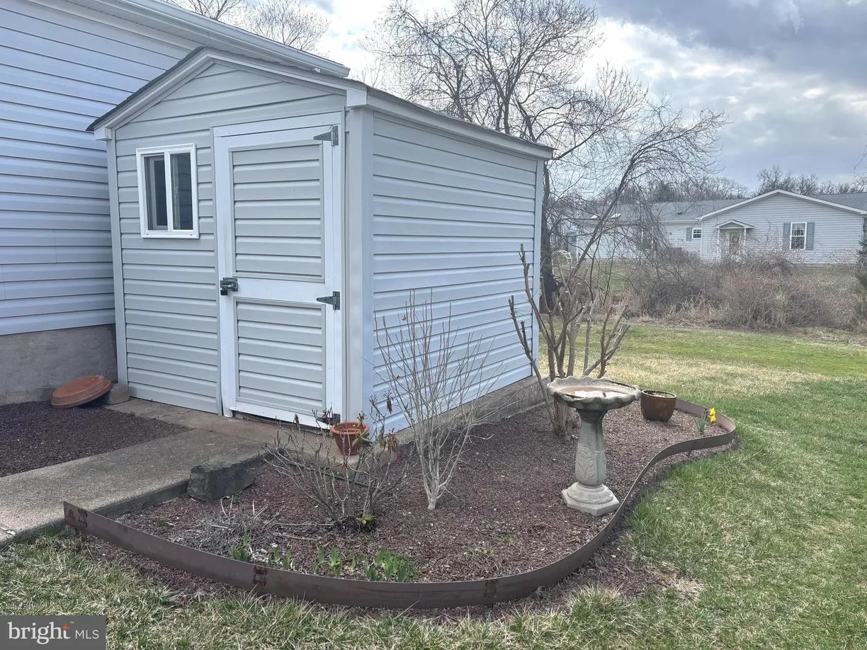 Central NJ/Bucks County, PA Real Estate | View 490 Goldenrod Crossing W | Listing