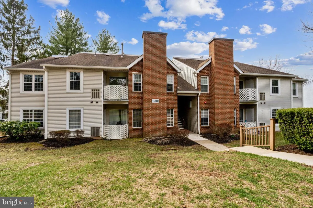 Central NJ/Bucks County, PA Real Estate | View 1704 Diamond Dr | 2 Beds