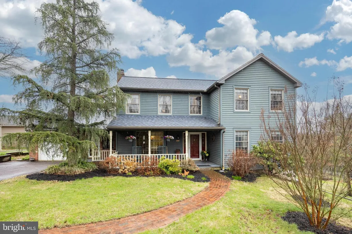 Central NJ/Bucks County, PA Real Estate | View 222 Cherry St | 4 Beds, 3 Baths