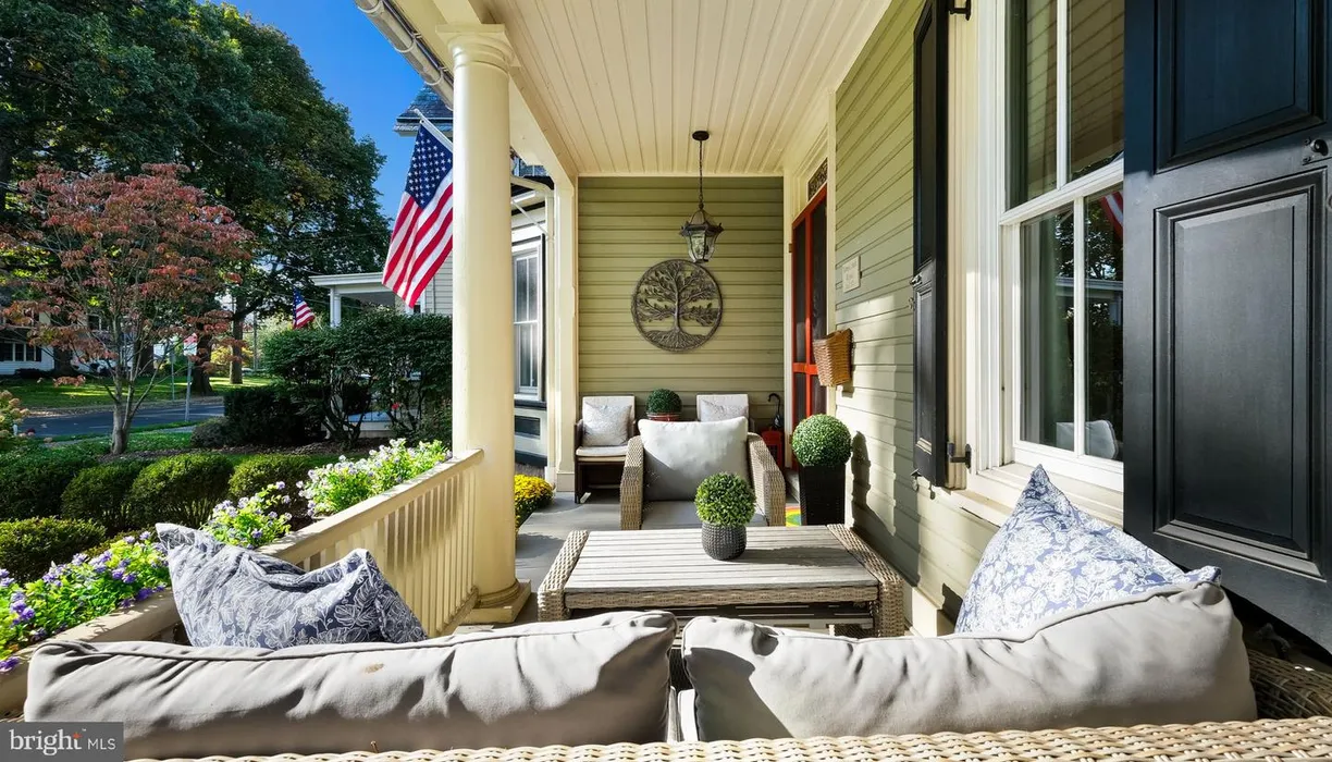 Central NJ/Bucks County, PA Real Estate | View 275 W Court St | Listing