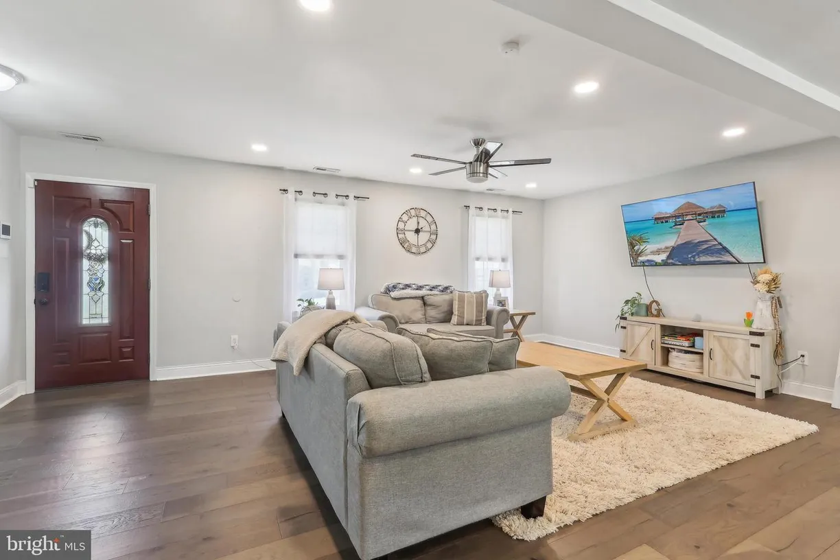 Central NJ/Bucks County, PA Real Estate | View 731 Fairbridge Dr | Listing
