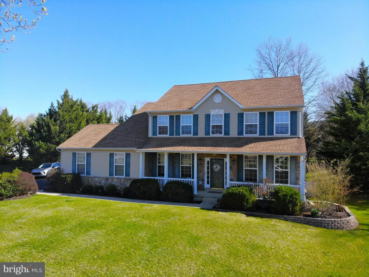 Central NJ/Bucks County, PA Real Estate | View 206 Trellis Dr | 4 Beds, 2 Baths